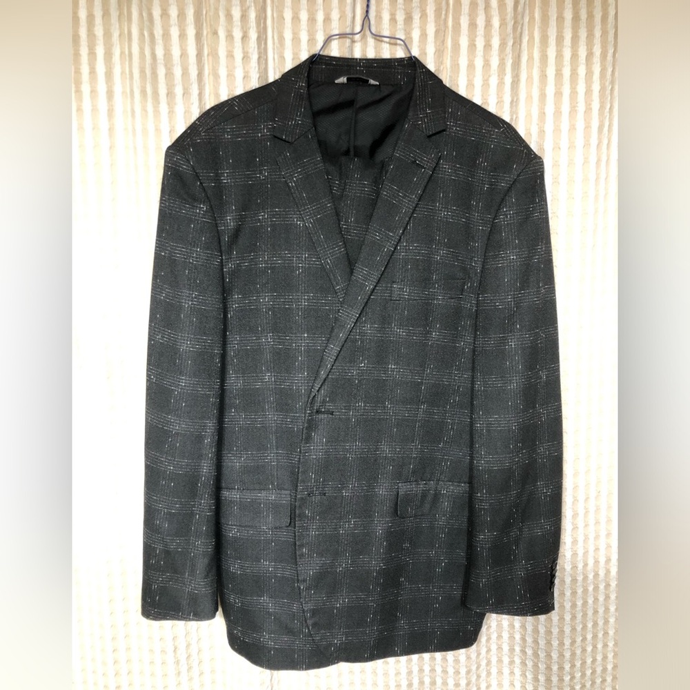 Lineage windowpane suit